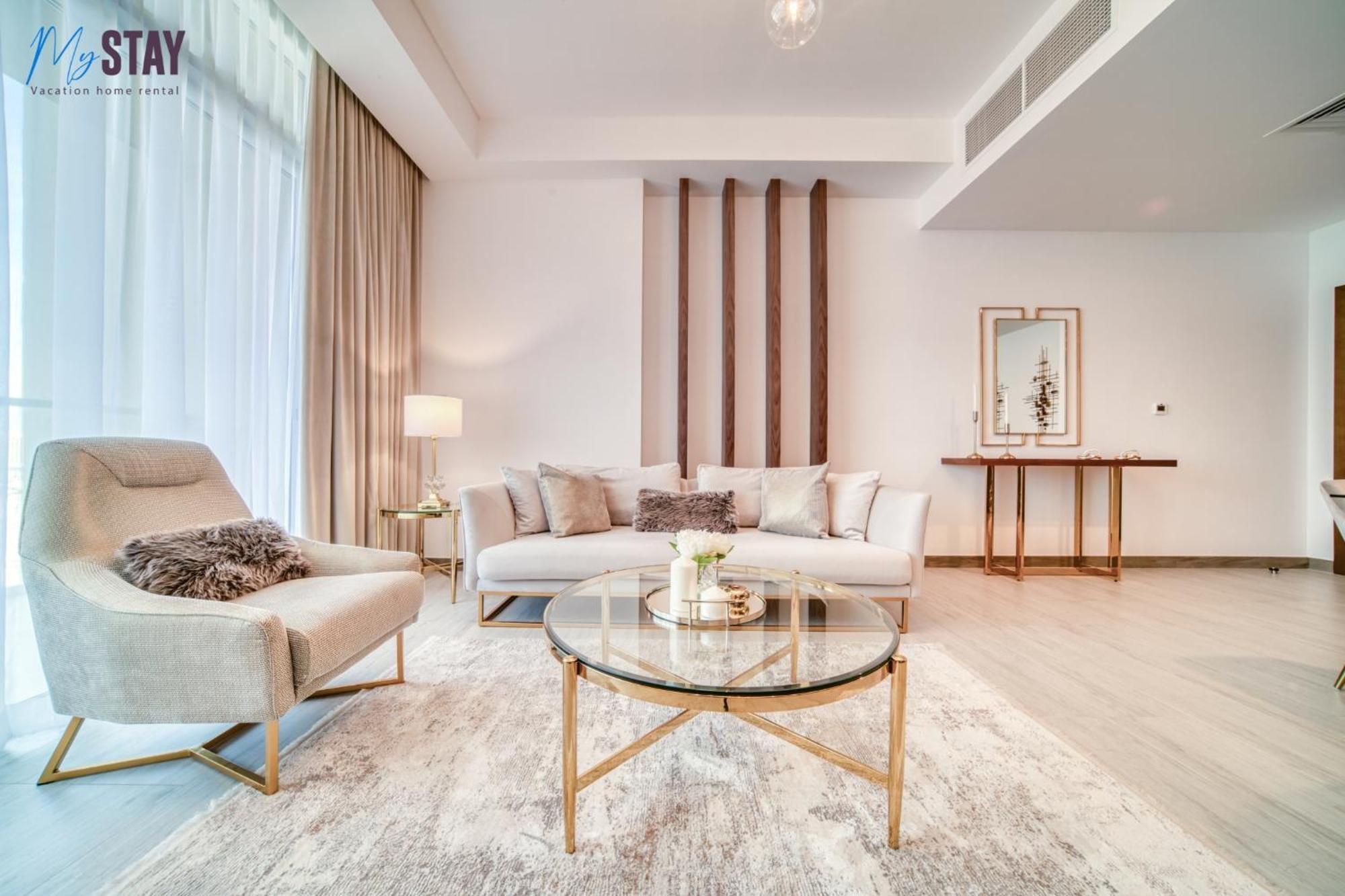 Luxurious Two-bedroom *