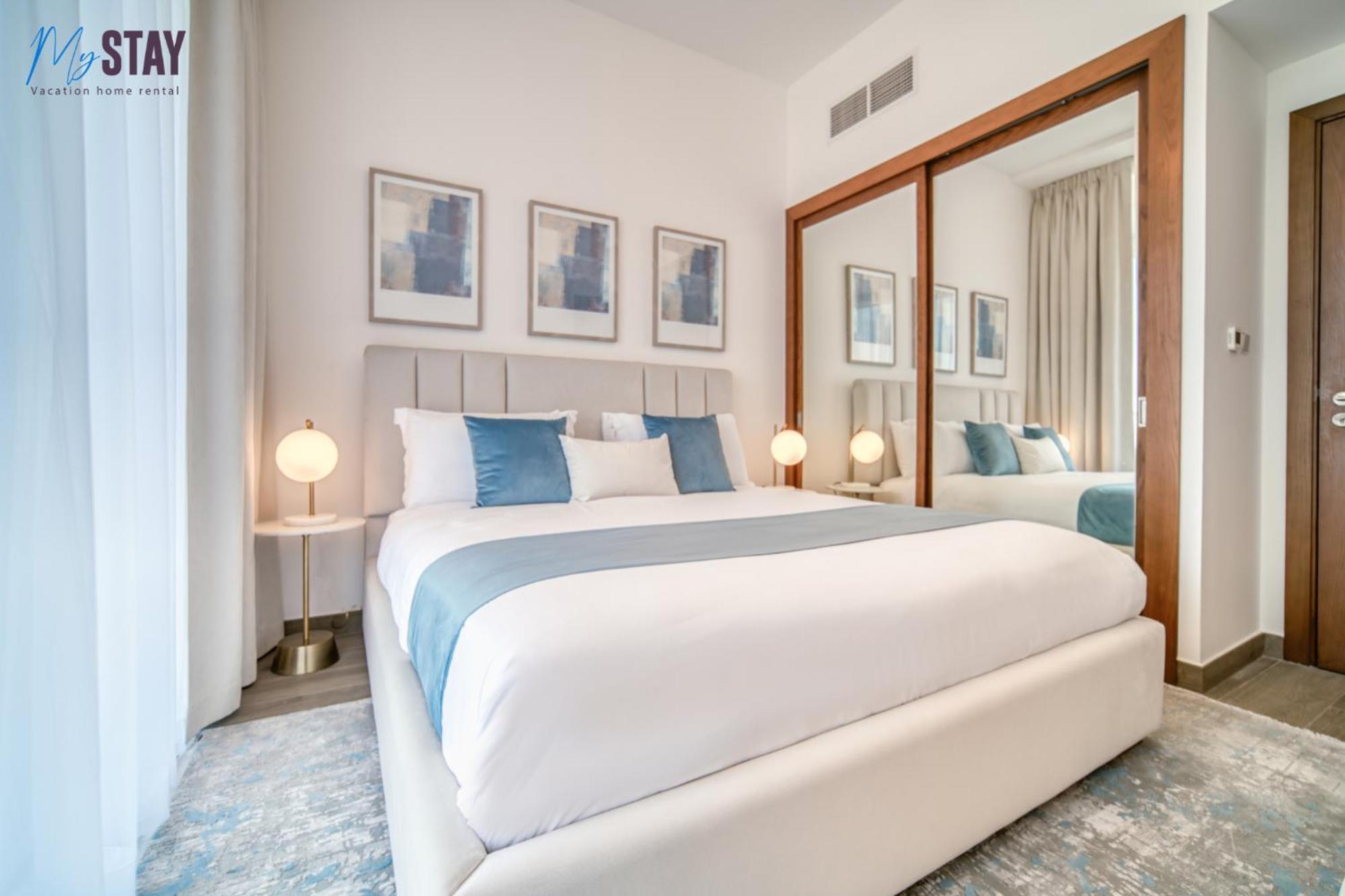 Apartment Luxurious Two-bedroom